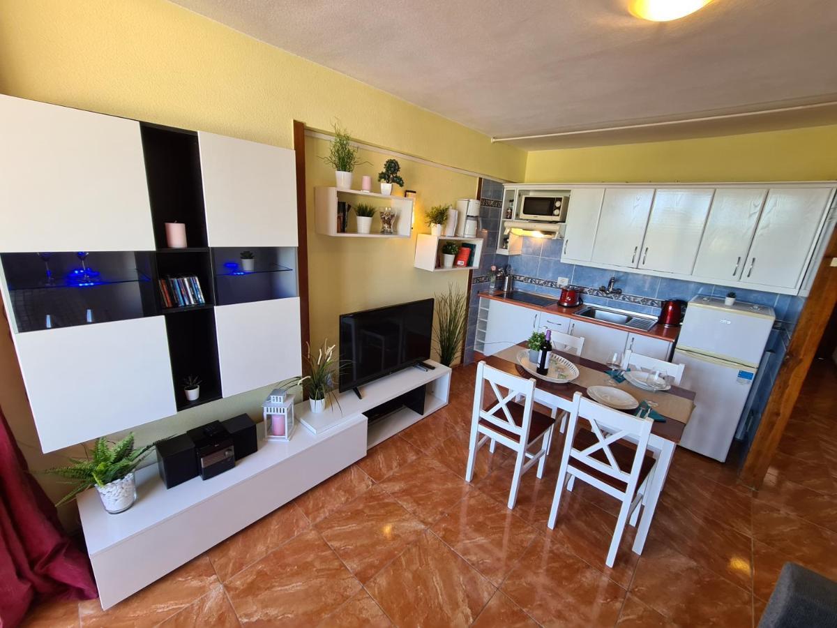 Ferienwohnung Vida Loca Only 190 Meters To The Sea, Balcony, Sea View, Pool, Wifi Playa Feñabe Exterior foto